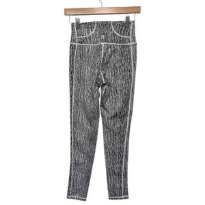 Buff Bunny Leggings Womens Black White Abstract Print High Rise‎ Athletic Pants